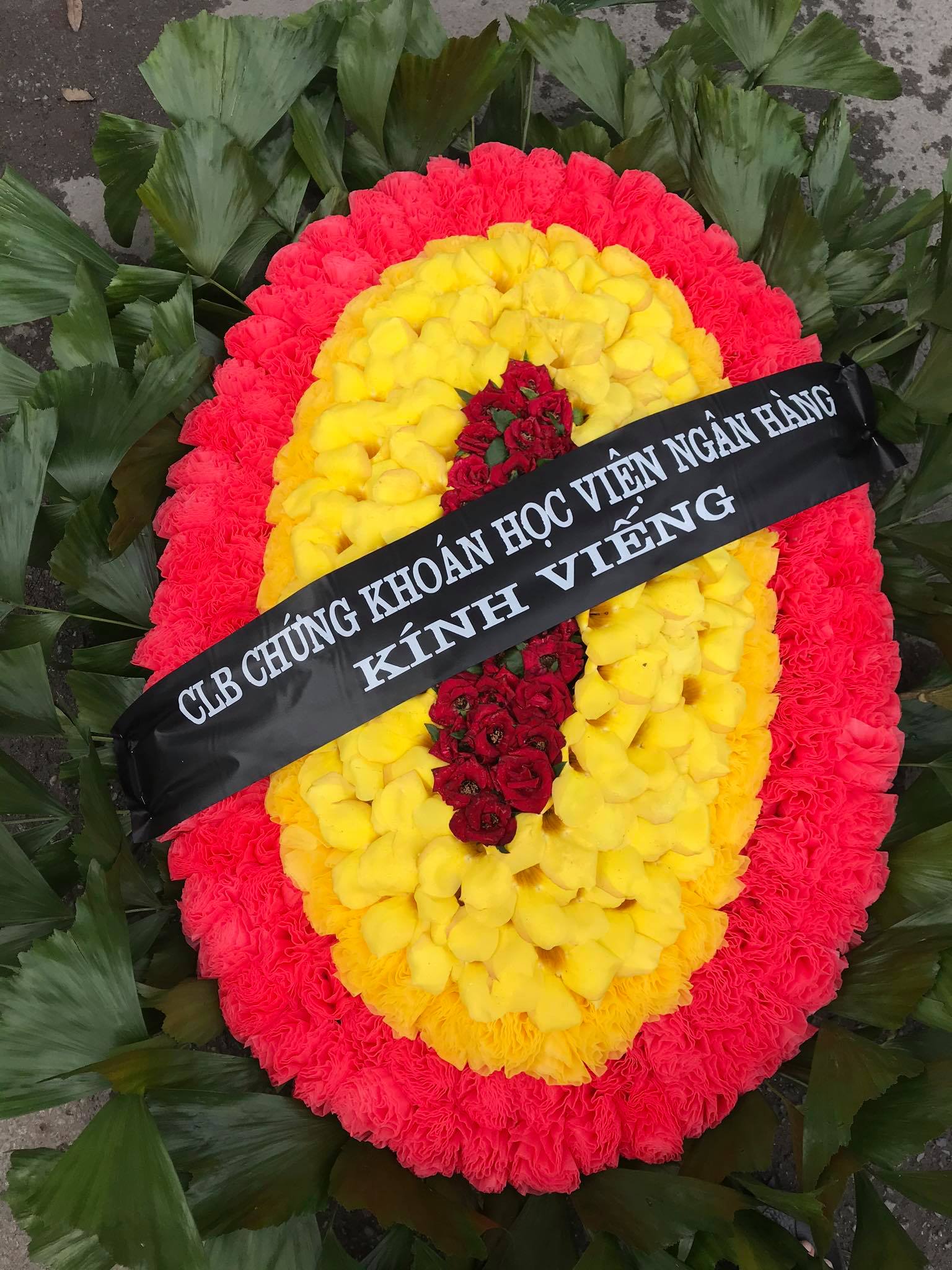 Mẫu hoa chia buồn 02