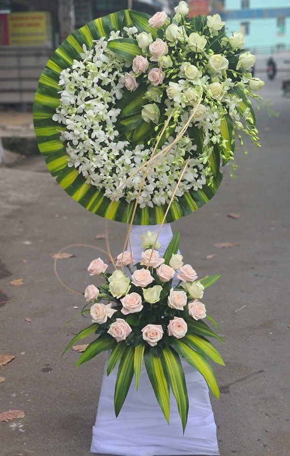 Mẫu hoa chia buồn 08